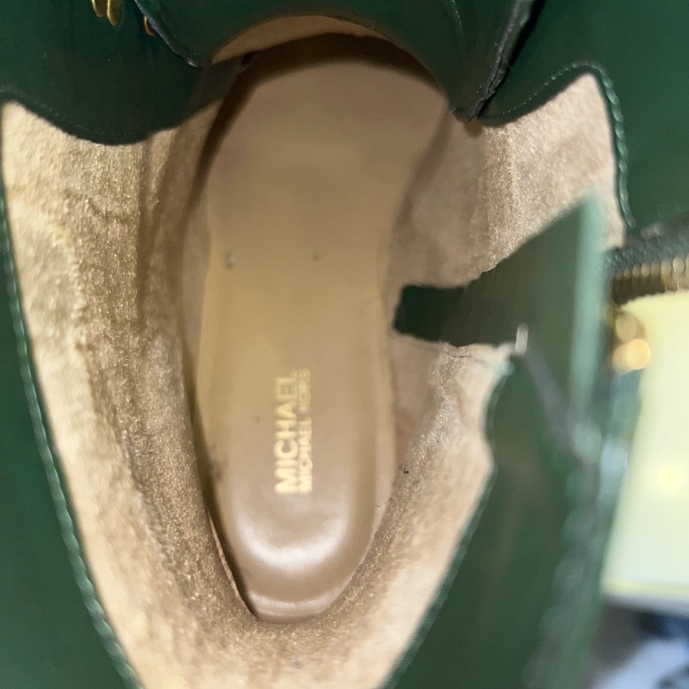 Green Crocodile-Embossed Lace-Up Micheal Kors Boots - Picture 8 of 8